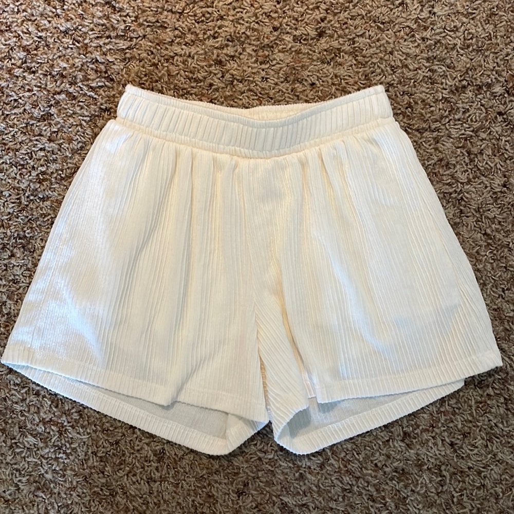 Altard state flowy shorts